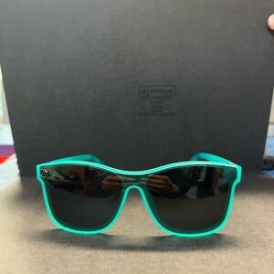 BLENDERS sunglasses including case 🕶️ ☀️ 😎